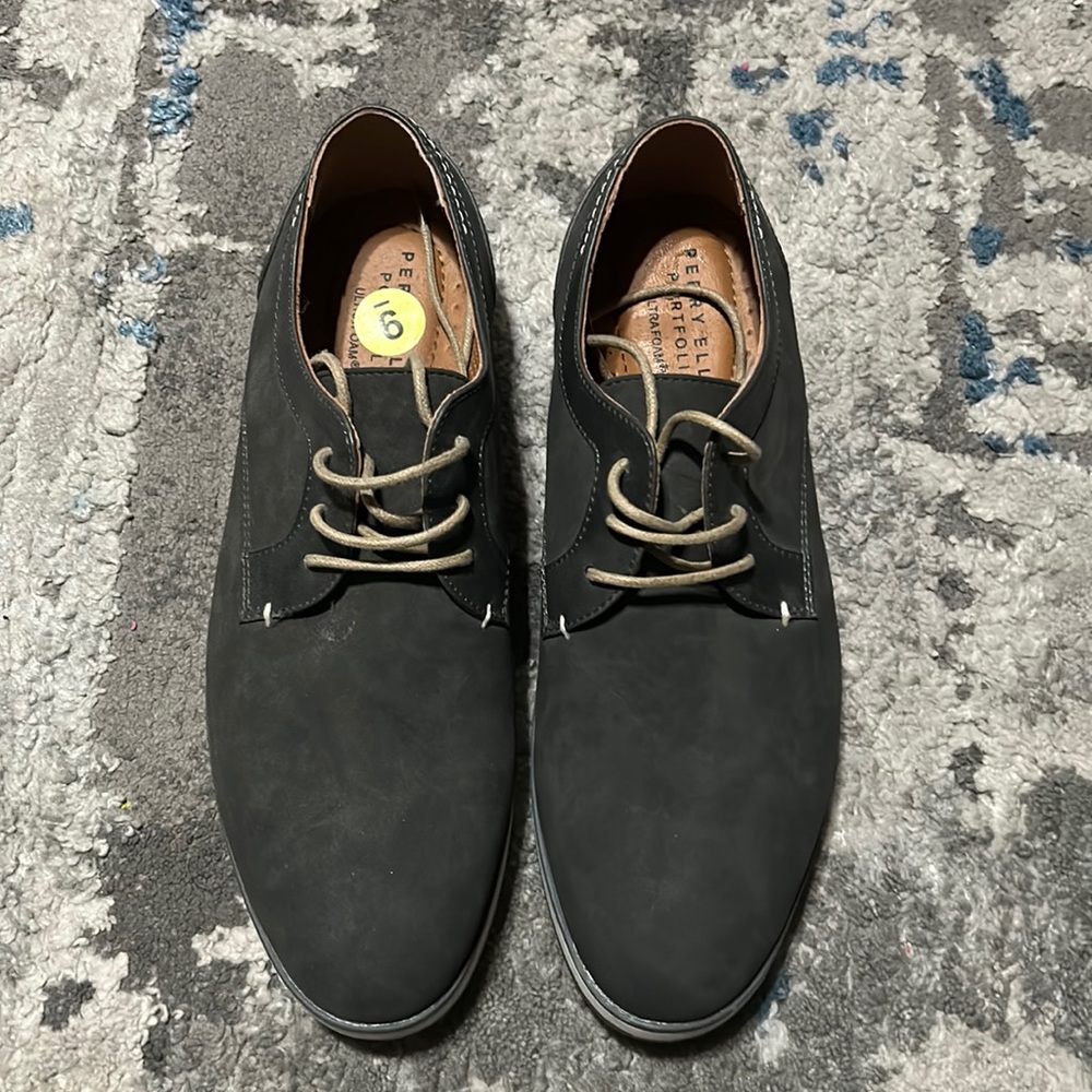 Perry Ellis Portfolio